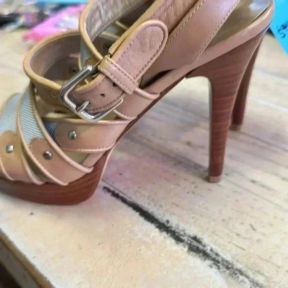 Stuart Weitzman - PARUP MESH STRAPPY SANDALS size 6 - Picture 9 of 9